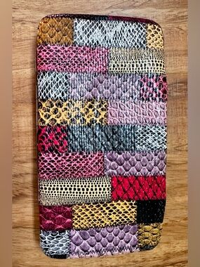 Patchwork Textured Clasp Wallet - Multicolor